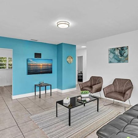 Modern 2Br Oasis Mins To Beach & Casino Db2 Dania Beach Eksteriør bilde