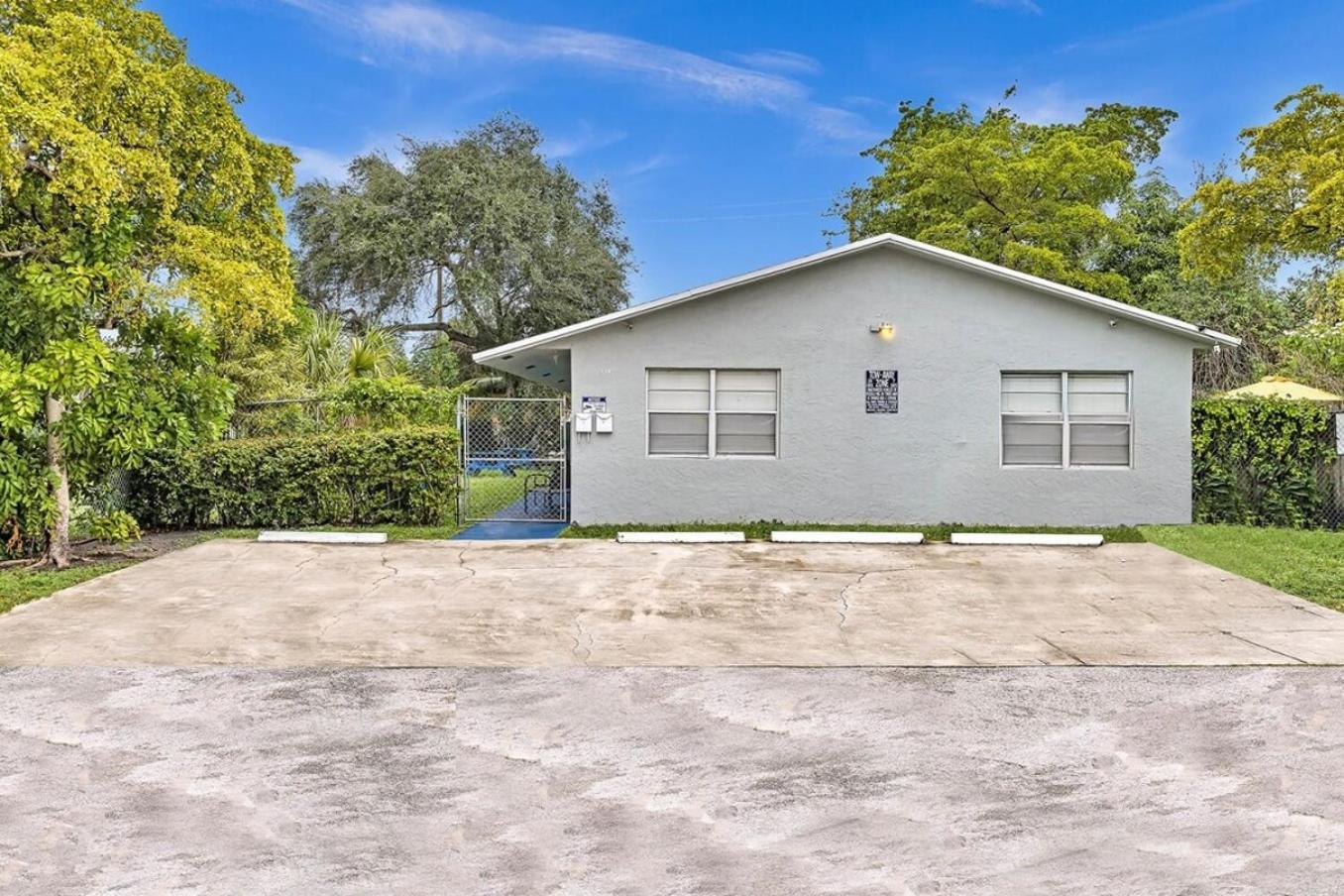 Modern 2Br Oasis Mins To Beach & Casino Db2 Dania Beach Eksteriør bilde
